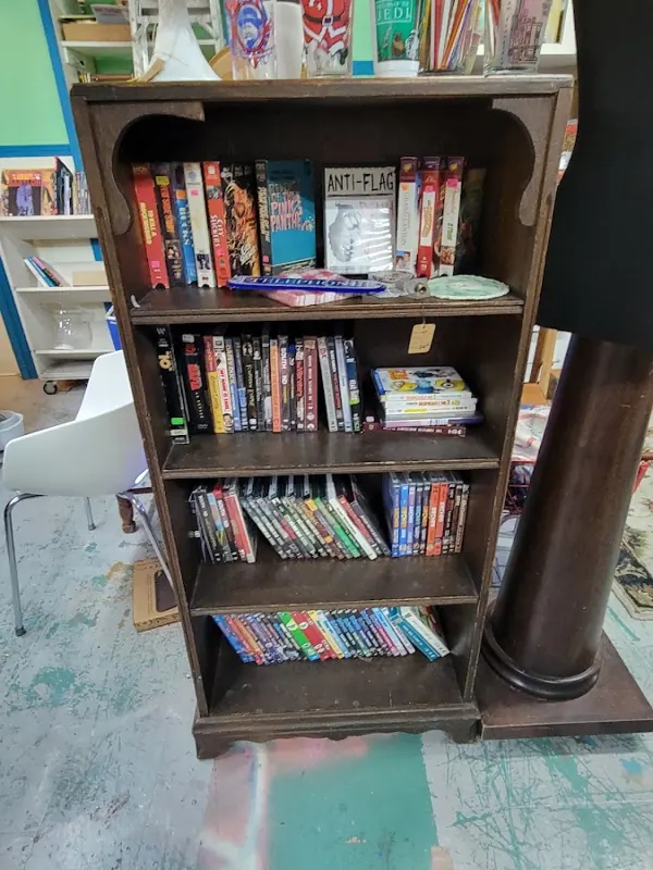 Kenton Antiques & Collectibles, 8112 N Denver Ave, inside