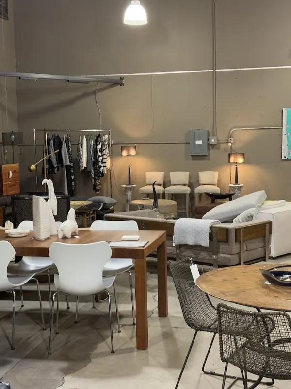 STF Interiors, 2237 NW Raleigh St, inside