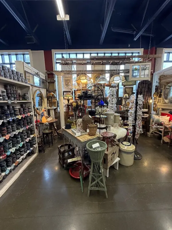 Monticello Antique Marketplace, 8600 SE Stark St, inside