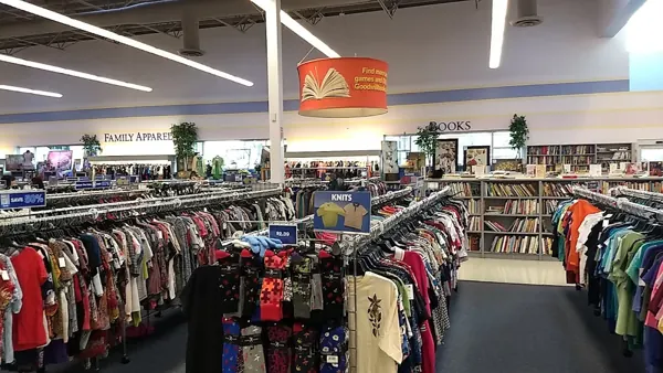 Goodwill Industries of the Columbia Willamette, 12250 NE Halsey St, inside