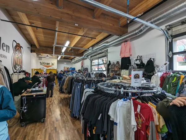 tigersden vintage & modern, 3900 N Mississippi Ave, inside