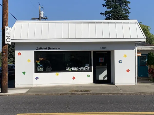 Uplifted Boutique and Makers Market, 5404 SE 72nd Ave #2
