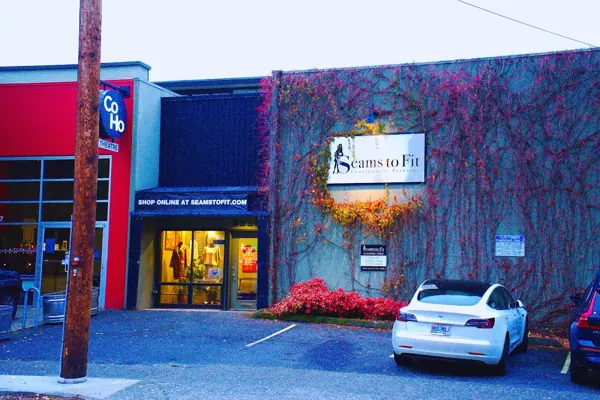 STF Fashion, 2239 NW Raleigh St
