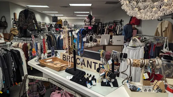 Rock It Resell, 12640 NW Cornell Rd, inside