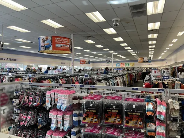 Goodwill Industries of the Columbia Willamette, 1231 NE Broadway, inside