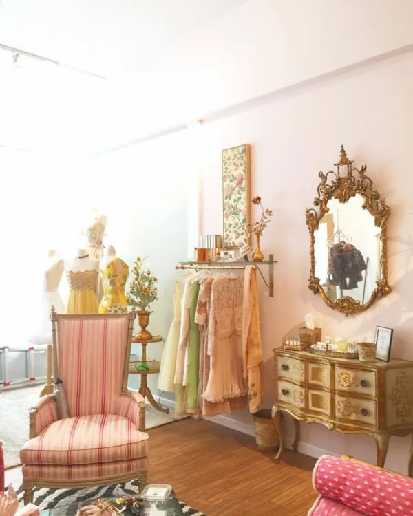 Xtabay Vintage Clothing Boutique, 2515 SE Clinton St, inside